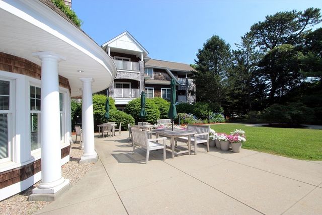 18 West Road 303, Orleans, MA 02653