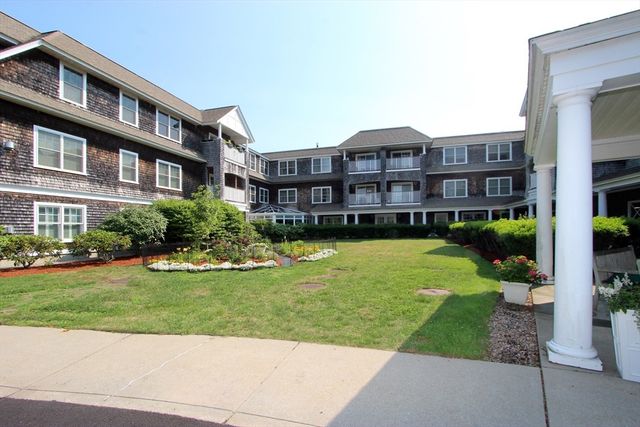18 West Road 303, Orleans, MA 02653