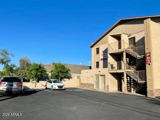 602 E TOWNLEY Avenue 205, Phoenix, AZ 85020