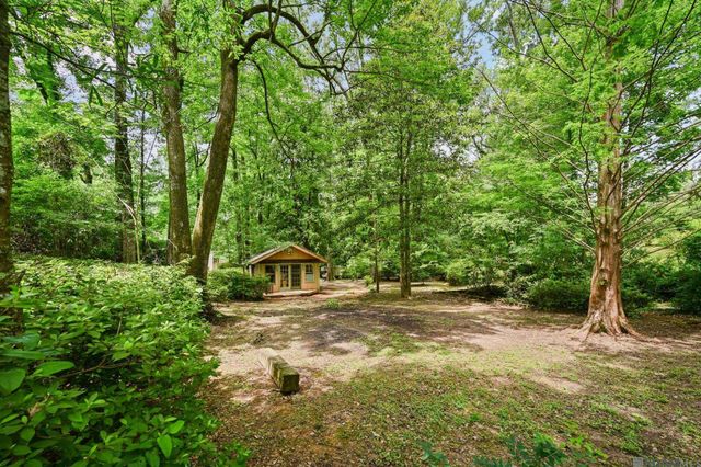12364 Moss Sq, St Francisville, LA 70775