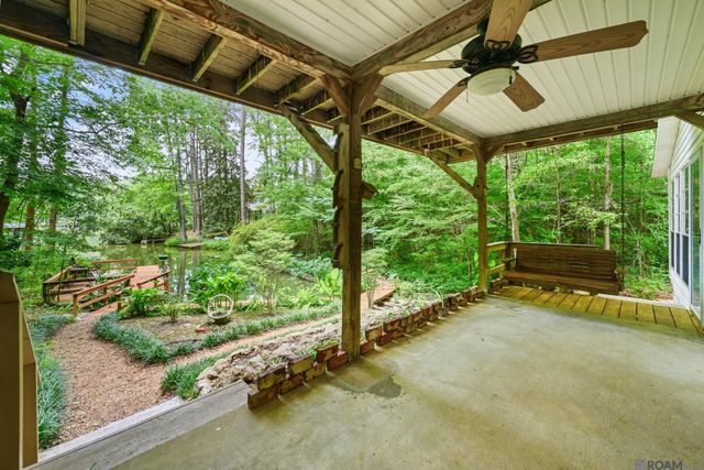 12364 Moss Sq, St Francisville, LA 70775
