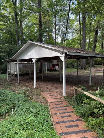12364 Moss Sq, St Francisville, LA 70775