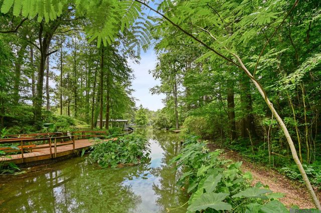 12364 Moss Sq, St Francisville, LA 70775