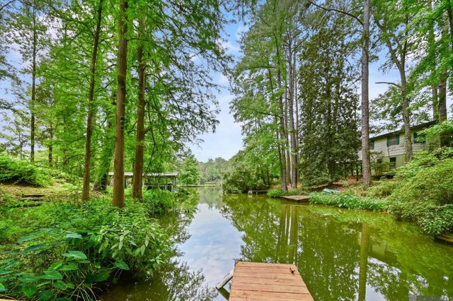 12364 Moss Sq, St Francisville, LA 70775