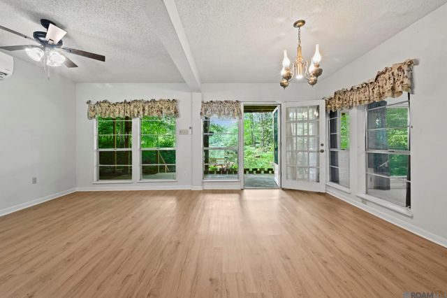 12364 Moss Sq, St Francisville, LA 70775