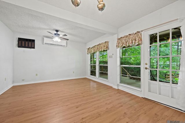 12364 Moss Sq, St Francisville, LA 70775