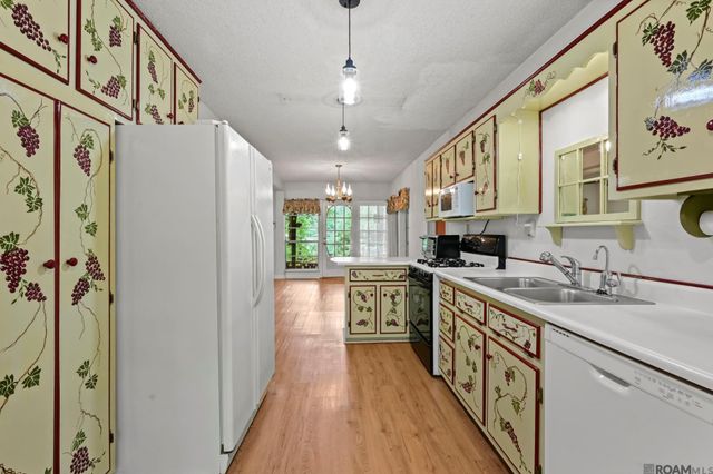 12364 Moss Sq, St Francisville, LA 70775