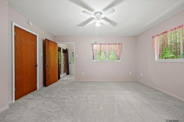 12364 Moss Sq, St Francisville, LA 70775