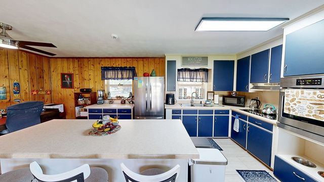 2156 Honeysuckle Road, Dothan, AL 36301