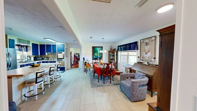 2156 Honeysuckle Road, Dothan, AL 36301