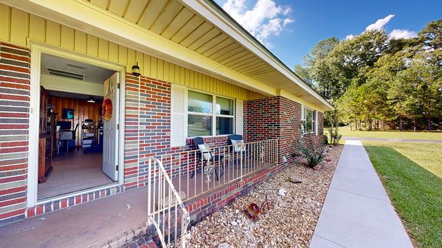 2156 Honeysuckle Road, Dothan, AL 36301