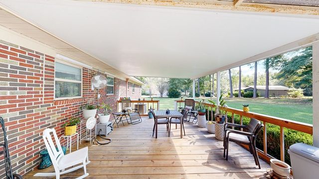 2156 Honeysuckle Road, Dothan, AL 36301