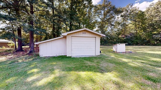 2156 Honeysuckle Road, Dothan, AL 36301