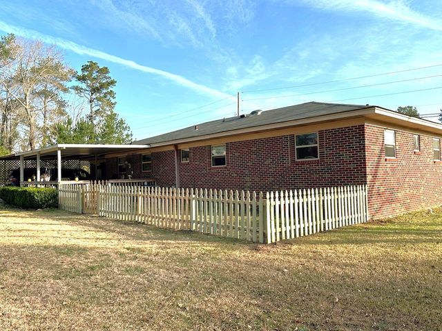 2156 Honeysuckle Road, Dothan, AL 36301