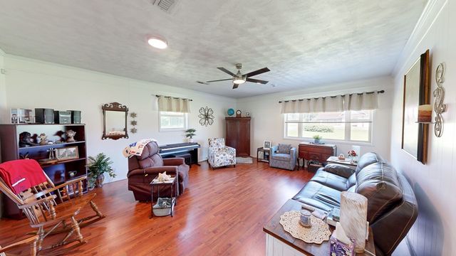 2156 Honeysuckle Road, Dothan, AL 36301