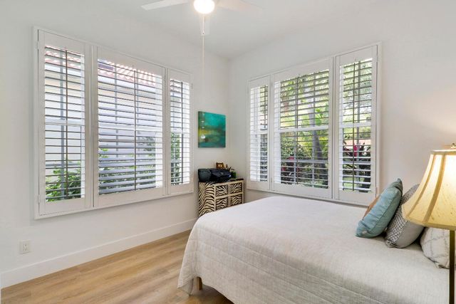 387 Kelsey Park Drive, Palm Beach Gardens, FL 33410