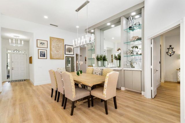 387 Kelsey Park Drive, Palm Beach Gardens, FL 33410