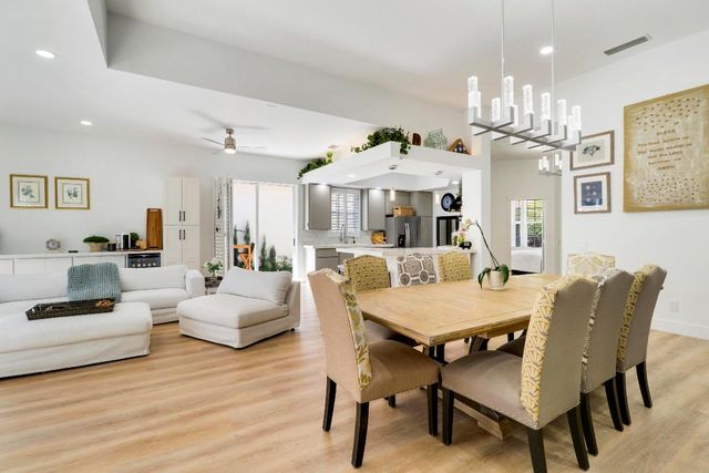 387 Kelsey Park Drive, Palm Beach Gardens, FL 33410