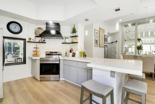 387 Kelsey Park Drive, Palm Beach Gardens, FL 33410