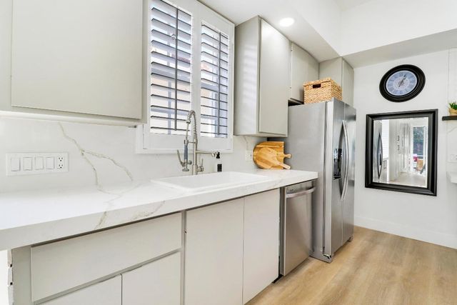 387 Kelsey Park Drive, Palm Beach Gardens, FL 33410