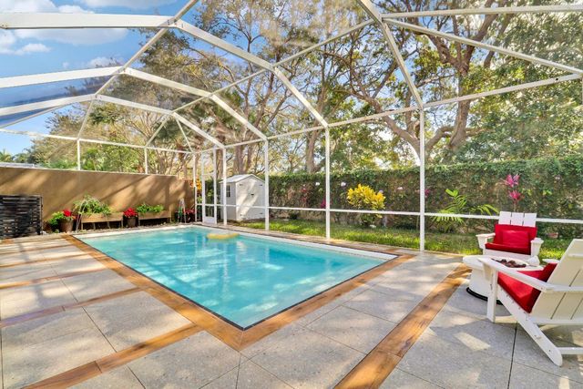 387 Kelsey Park Drive, Palm Beach Gardens, FL 33410