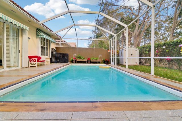 387 Kelsey Park Drive, Palm Beach Gardens, FL 33410