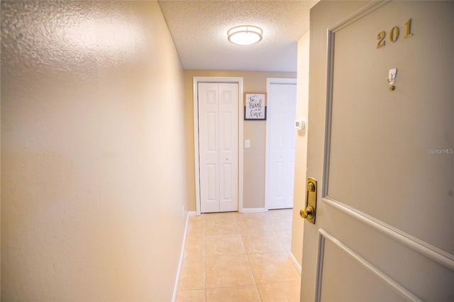 7100 SUNSHINE SKYWAY LANE S 201, St Petersburg, FL 33711