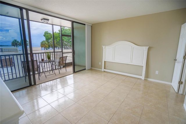 7100 SUNSHINE SKYWAY LANE S 201, St Petersburg, FL 33711