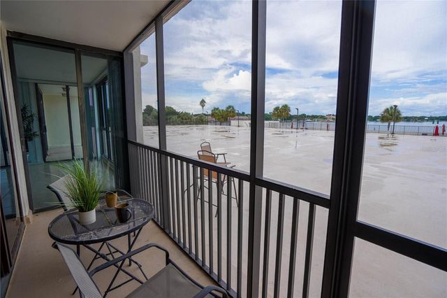 7100 SUNSHINE SKYWAY LANE S 201, St Petersburg, FL 33711