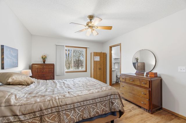 9345 Washburn Avenue N, Brooklyn Park, MN 55444