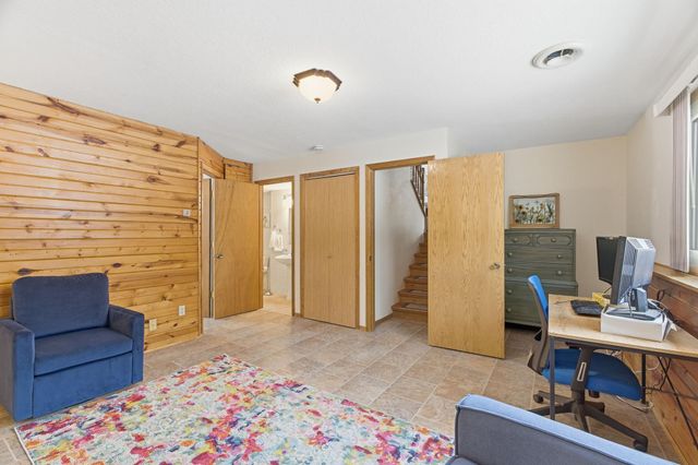 9345 Washburn Avenue N, Brooklyn Park, MN 55444