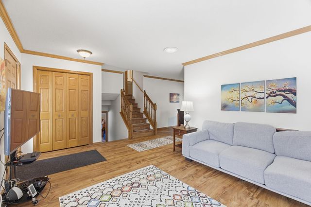 9345 Washburn Avenue N, Brooklyn Park, MN 55444