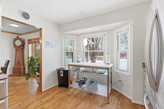 9345 Washburn Avenue N, Brooklyn Park, MN 55444