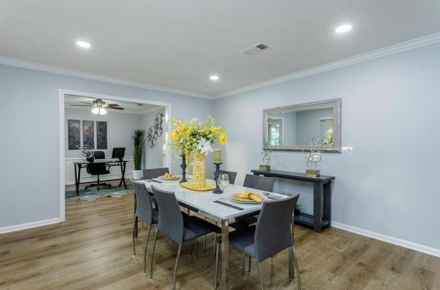 15614 Pebble Bend Drive, Houston, TX 77068