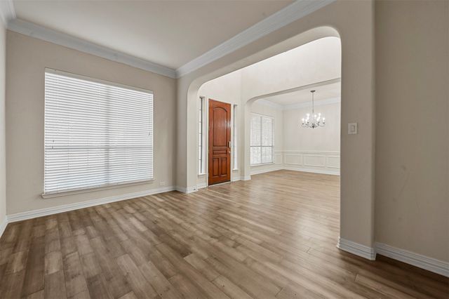 8732 Laurel Canyon Road, Irving, TX 75063