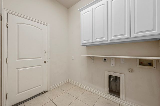 8732 Laurel Canyon Road, Irving, TX 75063