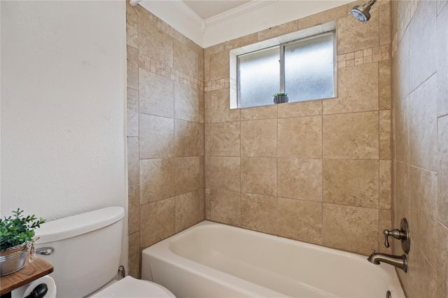 2506 Bisontine Street, Friendswood, TX 77546