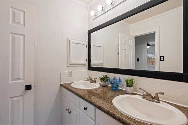 2506 Bisontine Street, Friendswood, TX 77546