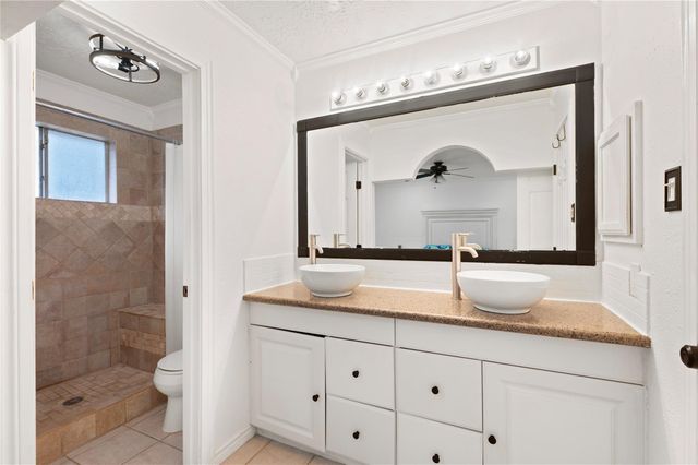 2506 Bisontine Street, Friendswood, TX 77546