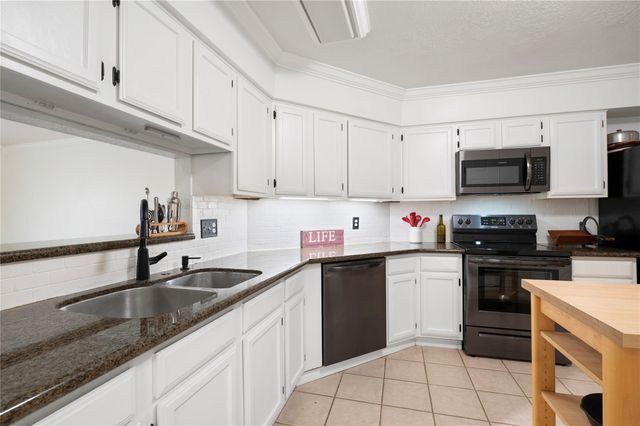 2506 Bisontine Street, Friendswood, TX 77546