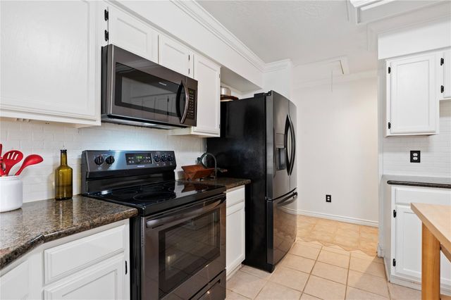 2506 Bisontine Street, Friendswood, TX 77546