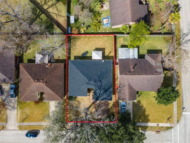 2506 Bisontine Street, Friendswood, TX 77546