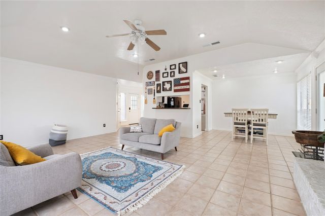 2506 Bisontine Street, Friendswood, TX 77546