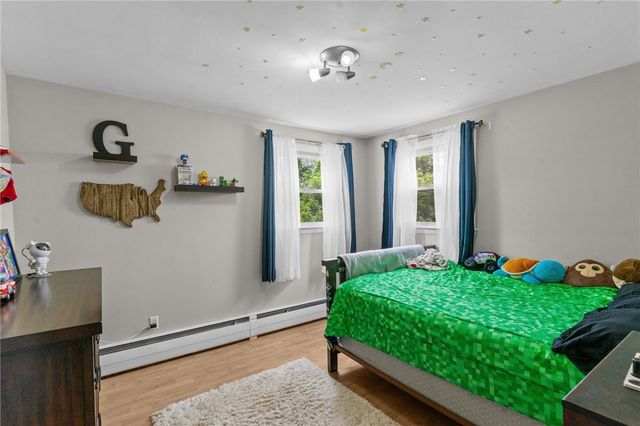17 Linwood Drive, Coventry, RI 02816
