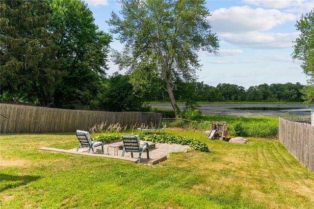 17 Linwood Drive, Coventry, RI 02816