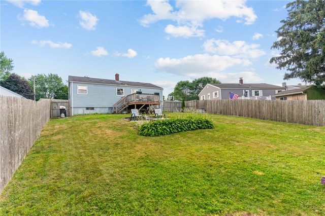 17 Linwood Drive, Coventry, RI 02816