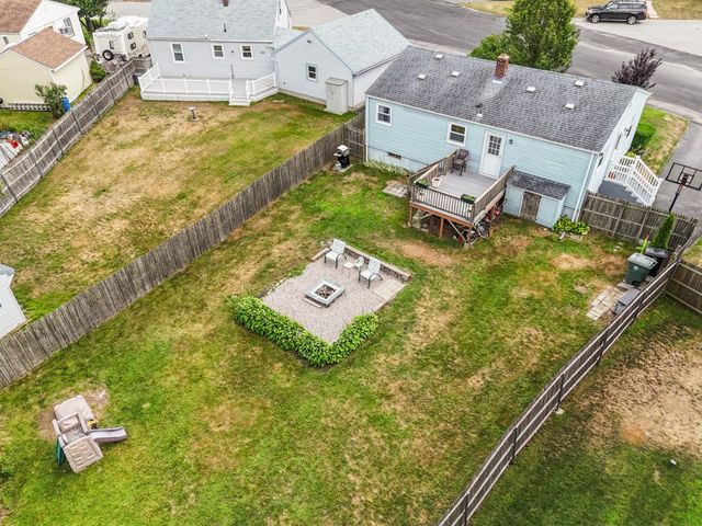 17 Linwood Drive, Coventry, RI 02816