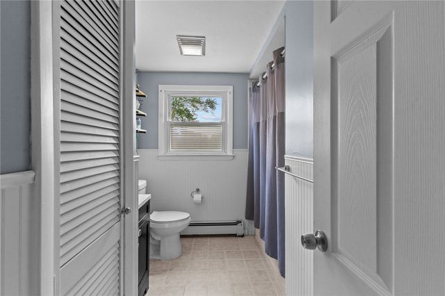 17 Linwood Drive, Coventry, RI 02816