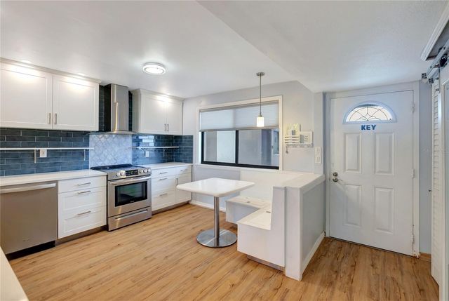 1581 GULF BOULEVARD 302N, Clearwater Beach, FL 33767