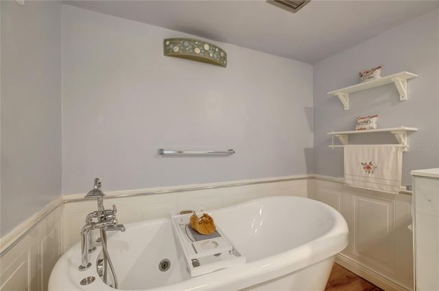 1581 GULF BOULEVARD 302N, Clearwater Beach, FL 33767